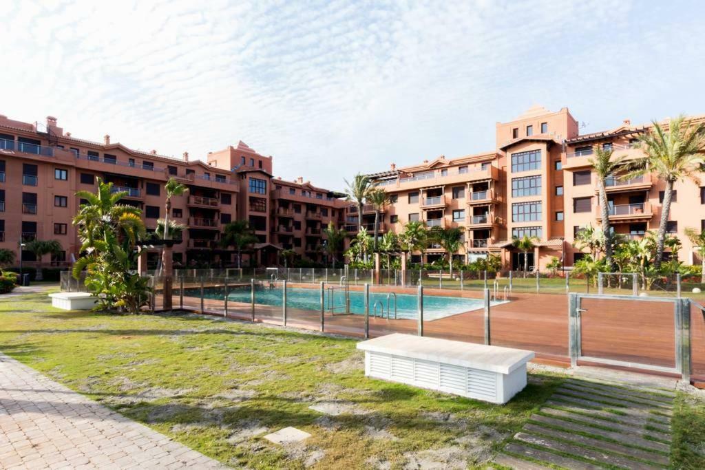מוטריל Pushe Playa Granada Beach&Golf 1 מראה חיצוני תמונה